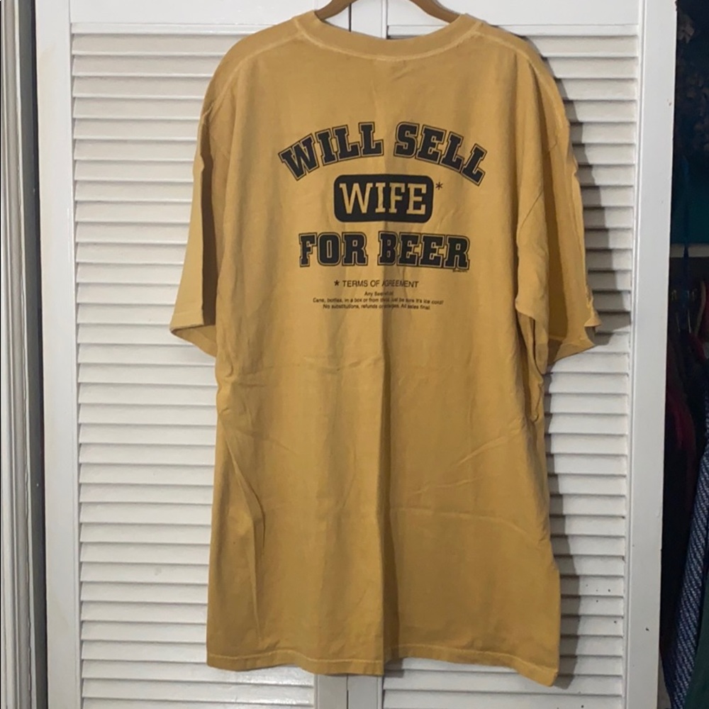 Crazy Shirts Men’s graphic tee- great condition